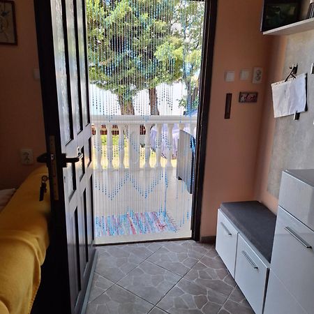 Apartamento Kuca Za Odmor Coccoli Karlobag Exterior foto