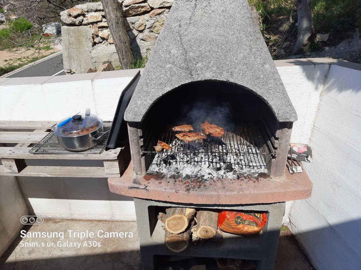 Apartamento Kuca Za Odmor Coccoli Karlobag Exterior foto