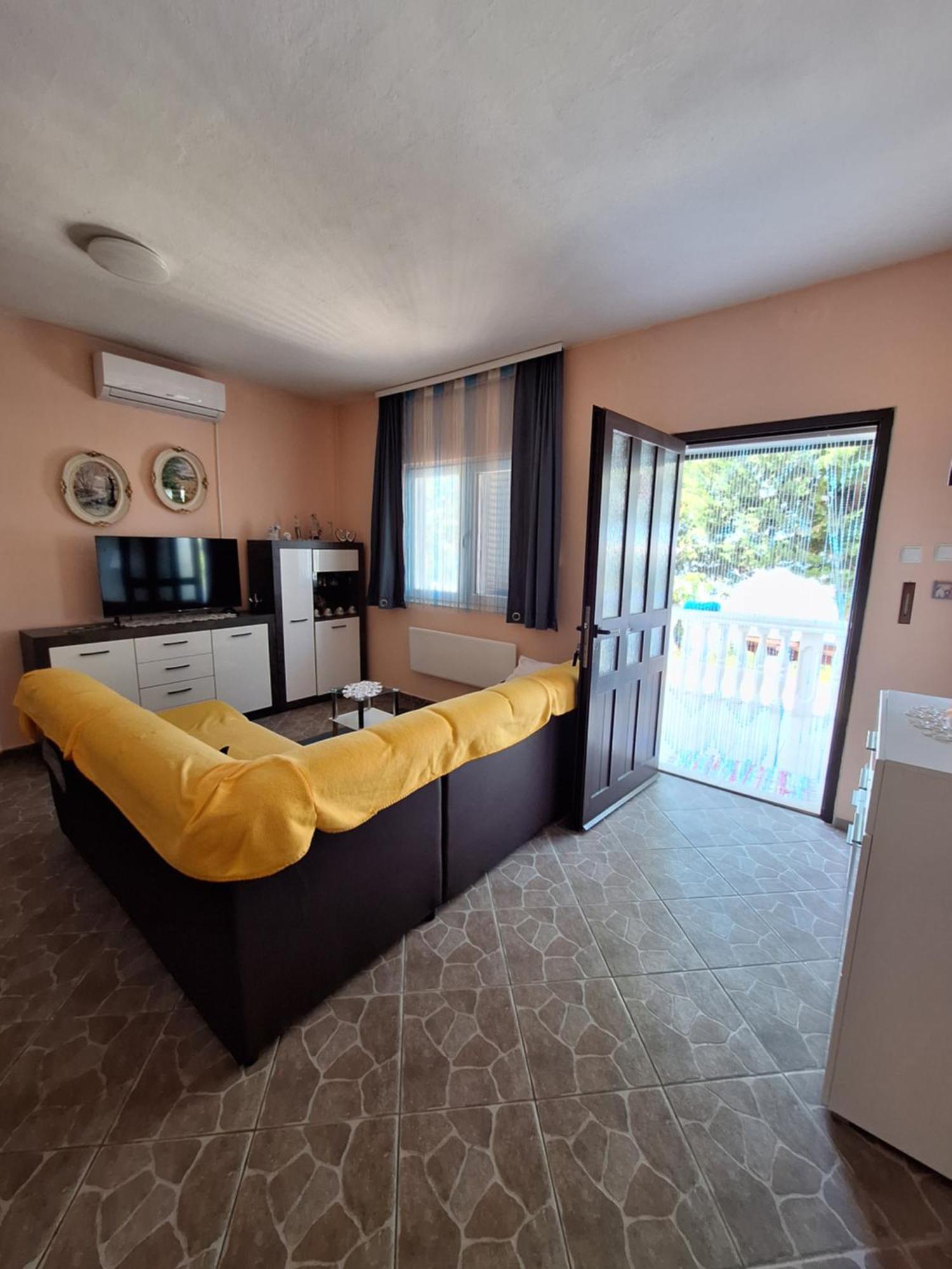 Apartamento Kuca Za Odmor Coccoli Karlobag Habitación foto