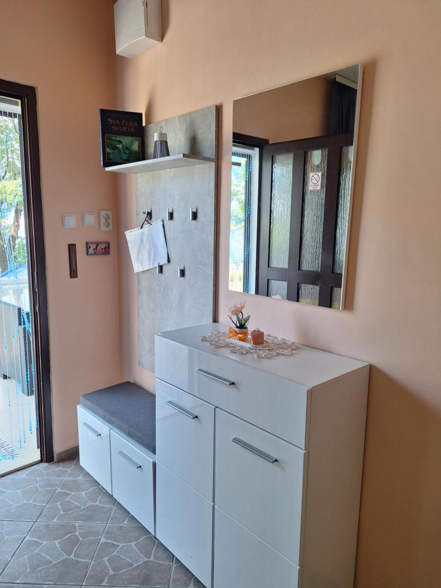 Apartamento Kuca Za Odmor Coccoli Karlobag Exterior foto